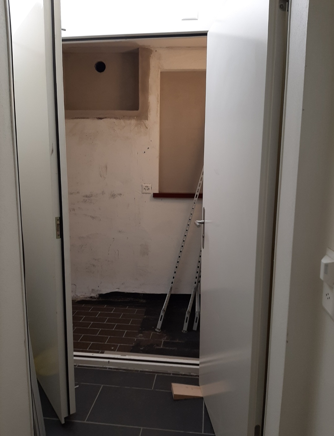 Hell, ruhig, Atelier, Büro, Praxis...