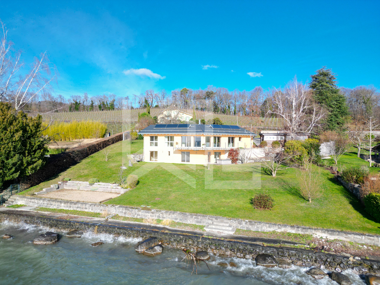 7 Zimmer Einfamilienhaus, Foto 1 von 7