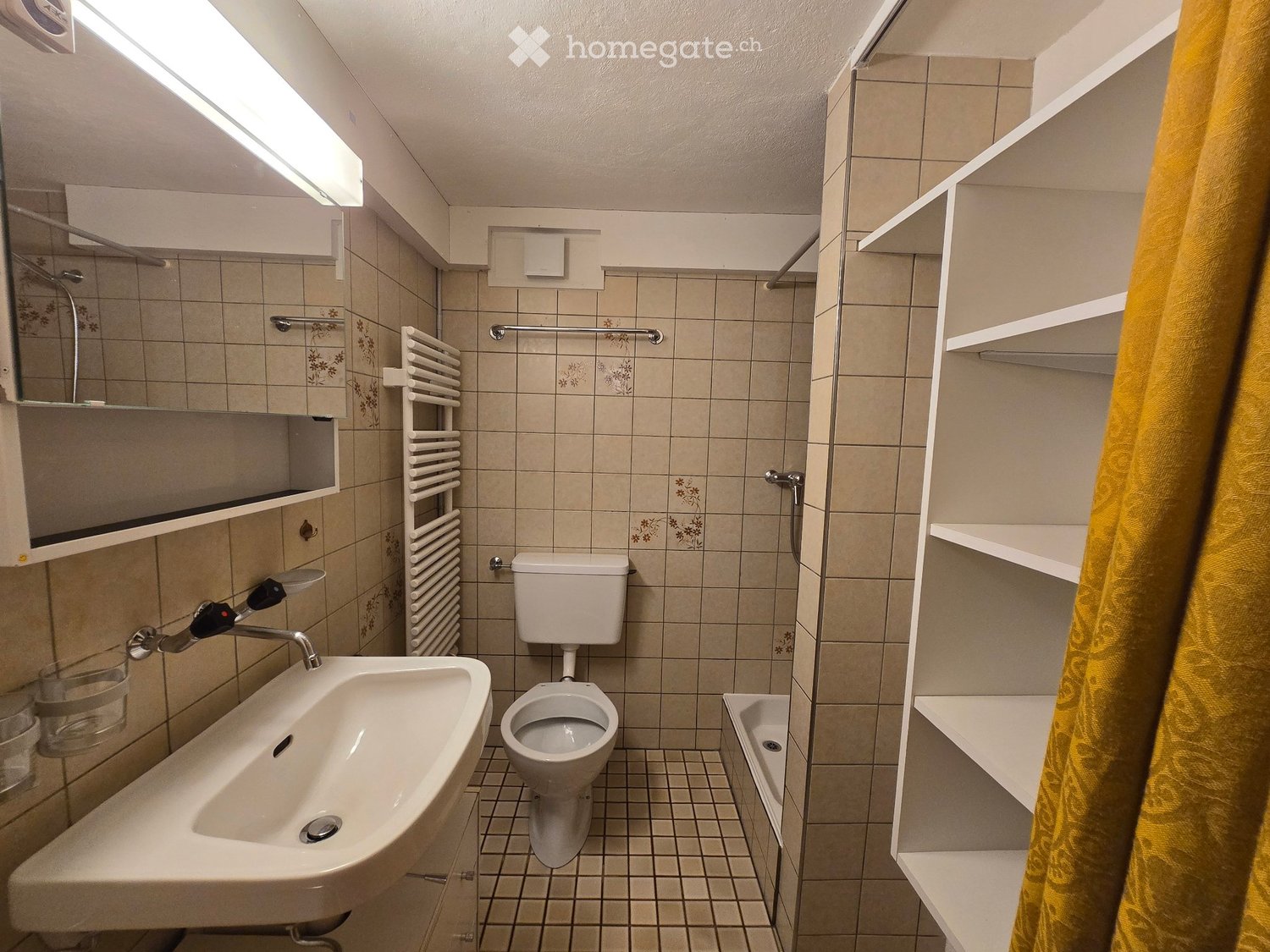 1 room apartment, Foto 2 von 4