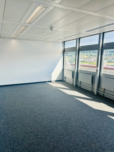 97m² office