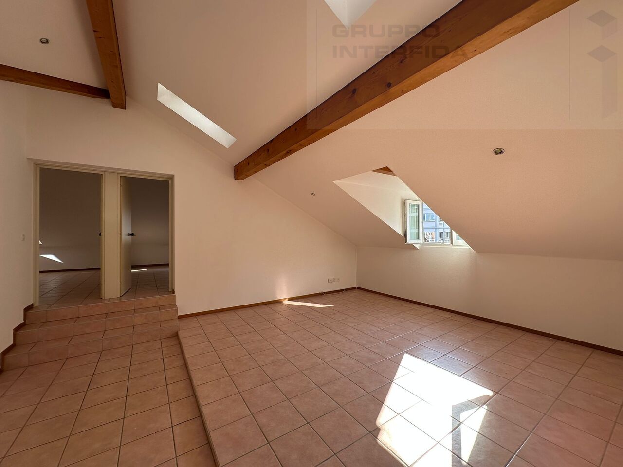 4 ½ rooms attic flat