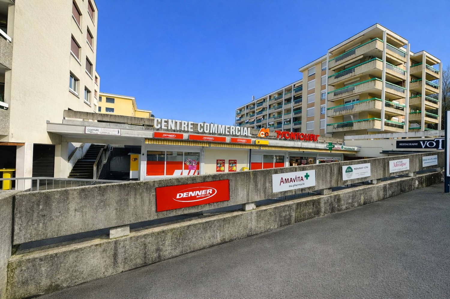 102m² Arkade, Foto 1 von 3