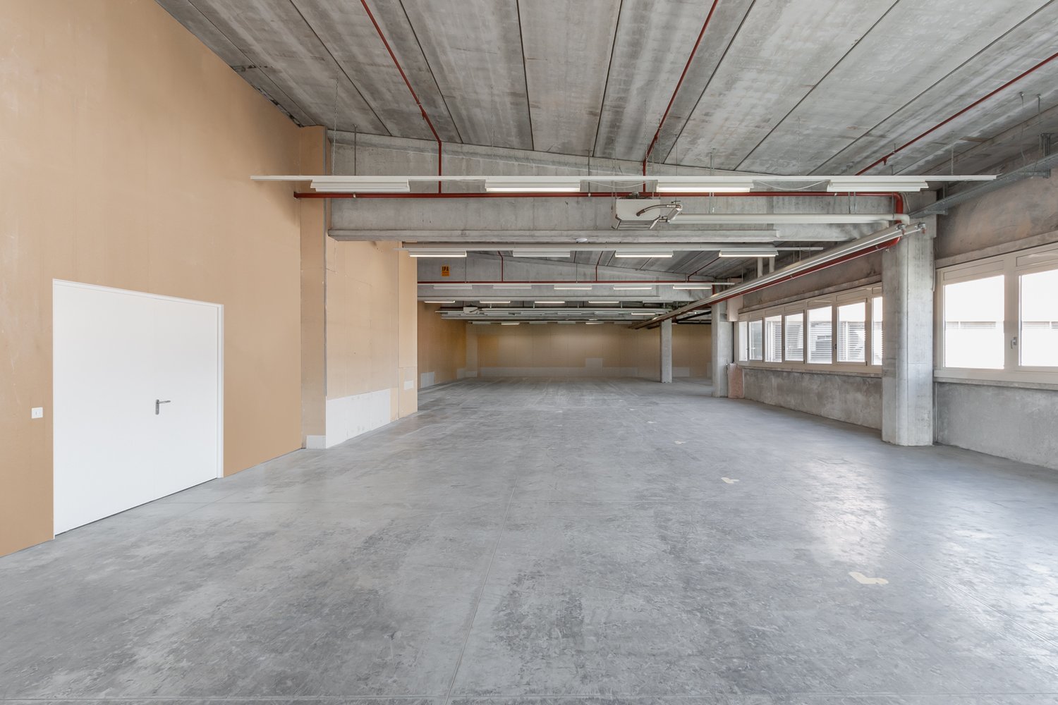 600m² industrial object