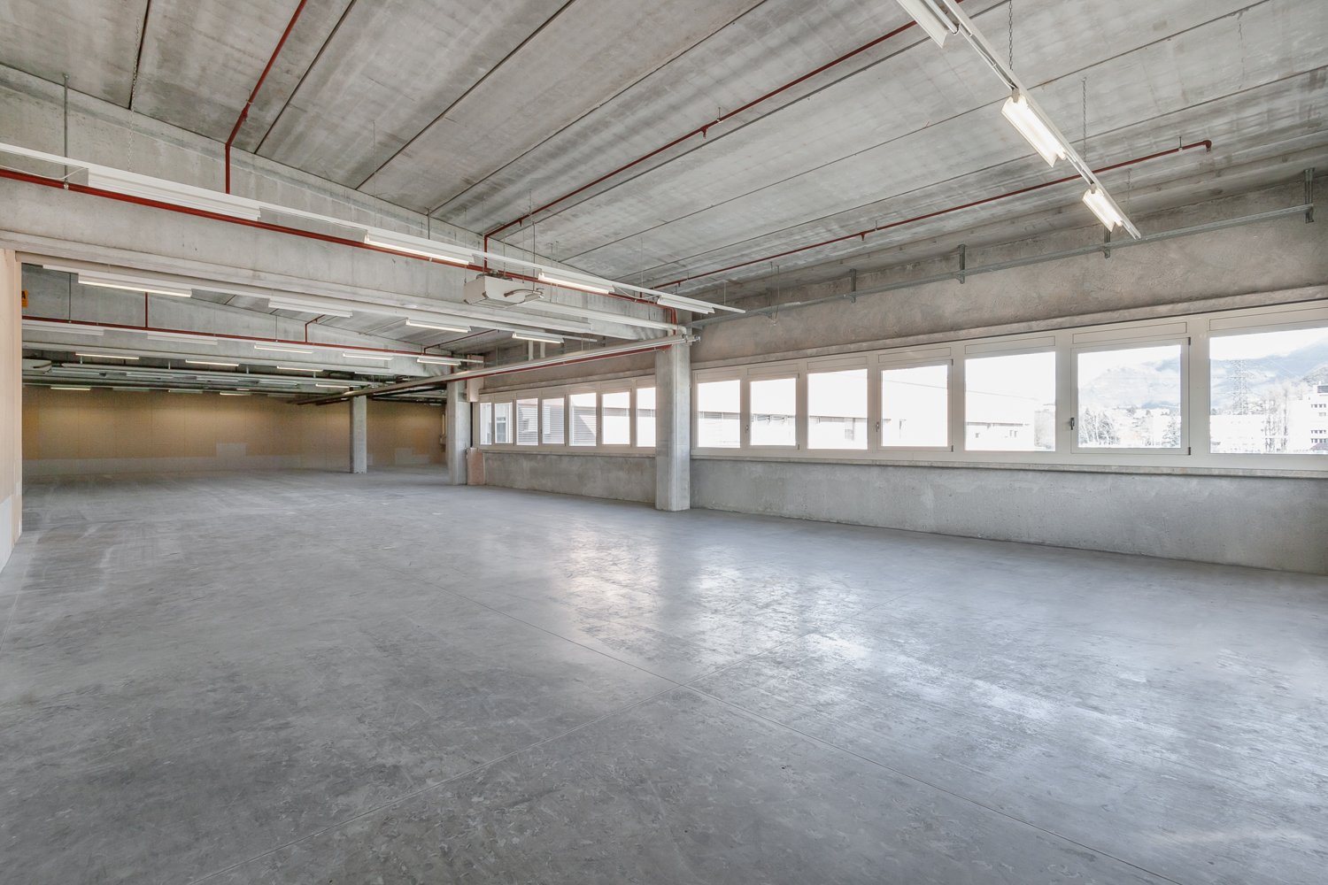 600m² industrial object