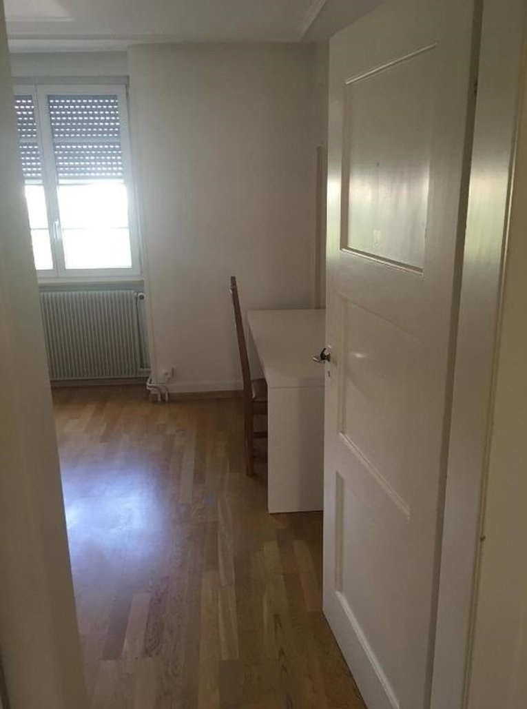 Chambre dans un appartement partagé