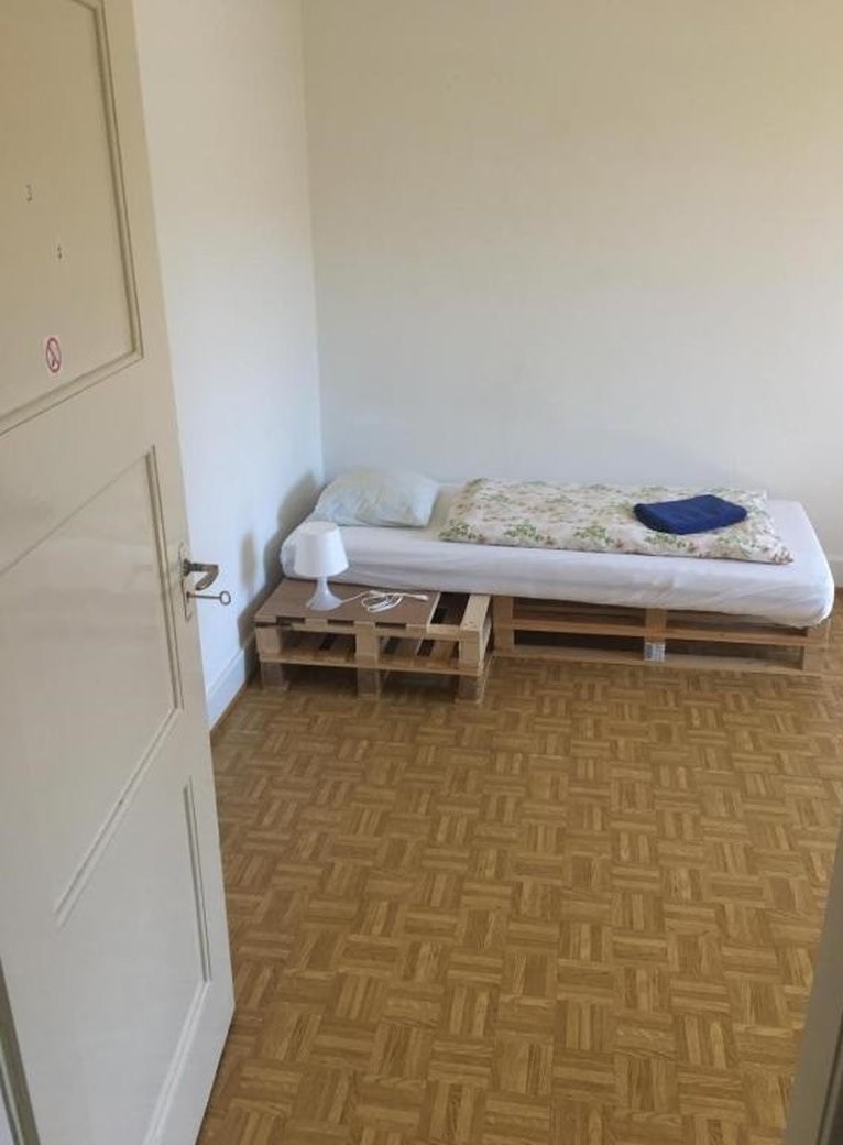 Chambre dans un appartement partagé