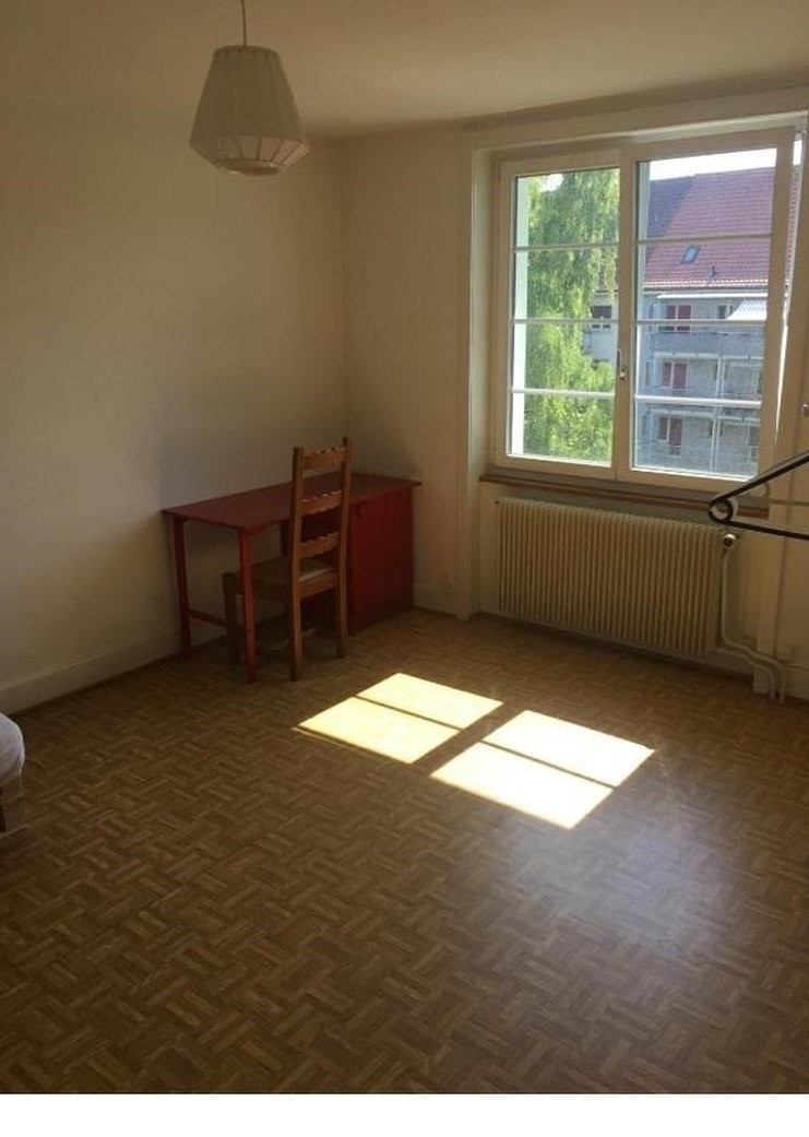 Chambre dans un appartement partagé