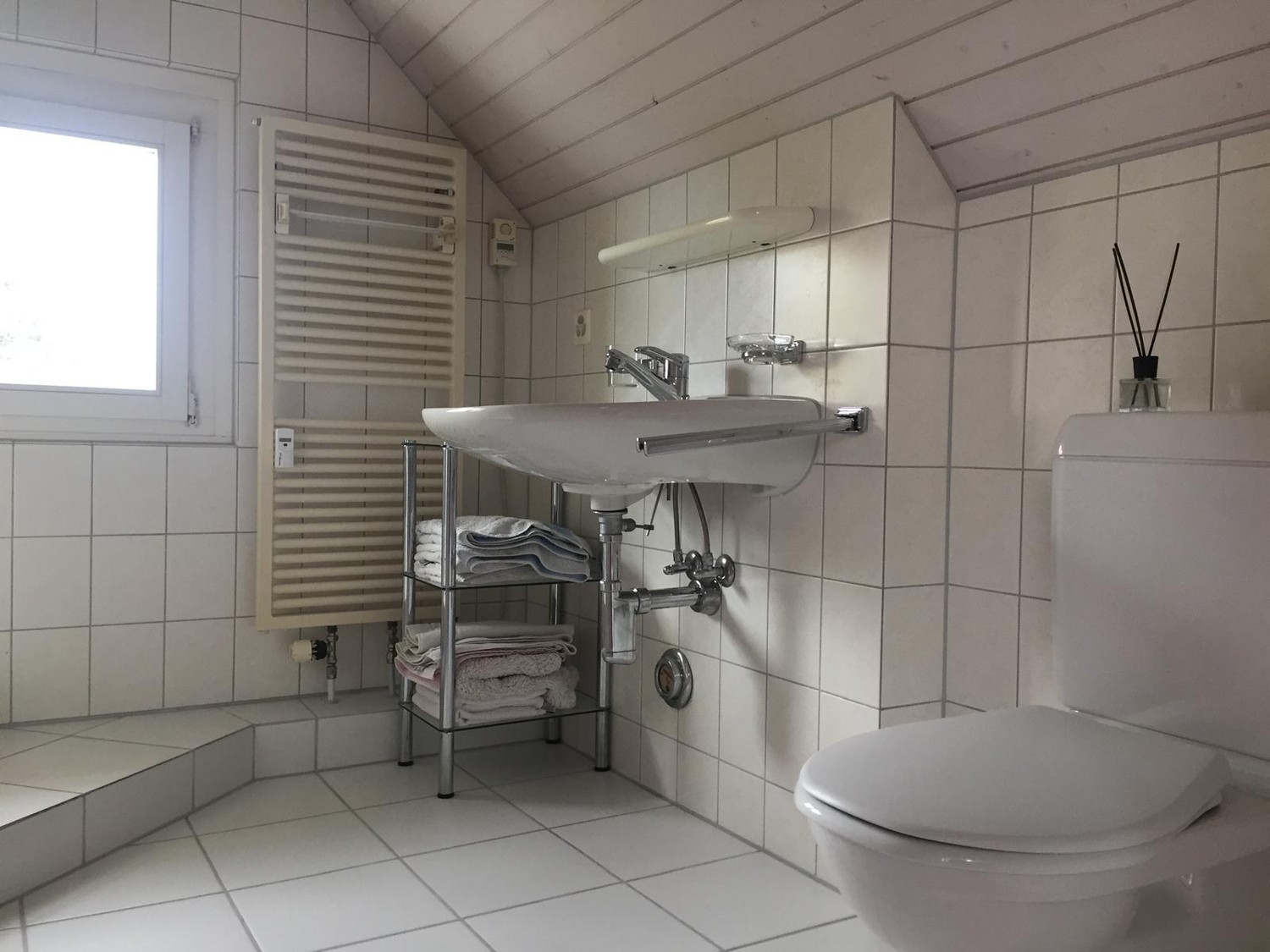 Room in a shared flat, Foto 3 von 4