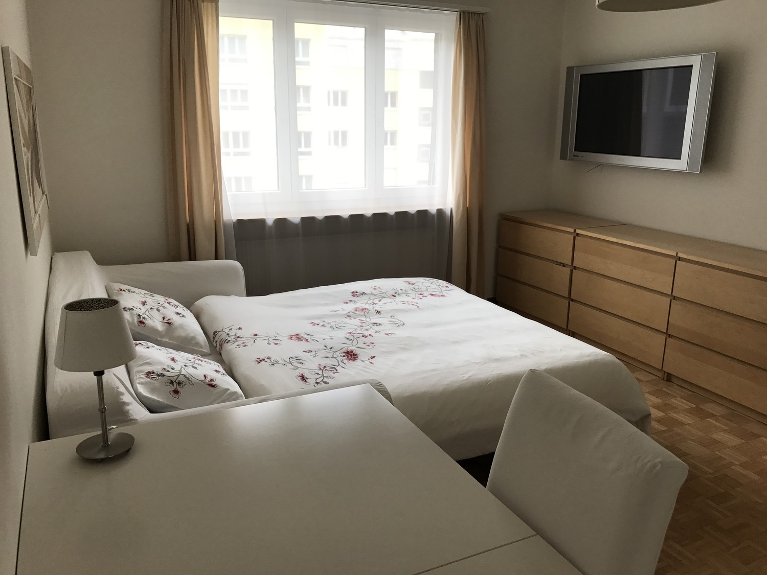 Room in a shared flat, Foto 1 von 3