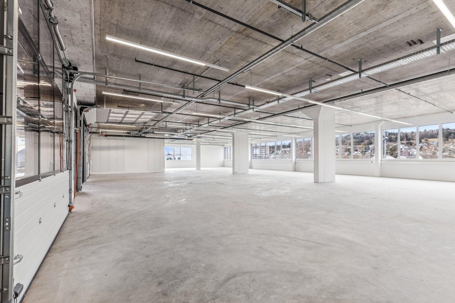 530m² commercial, Foto 2 von 10