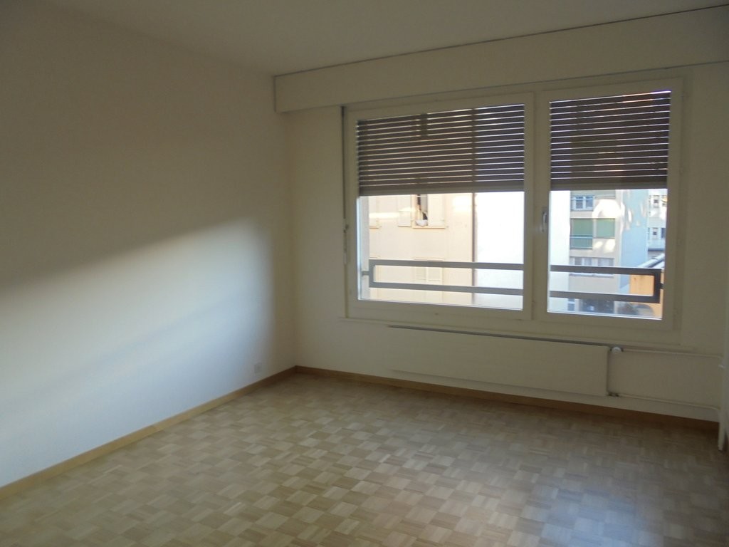 3 rooms apartment (4)