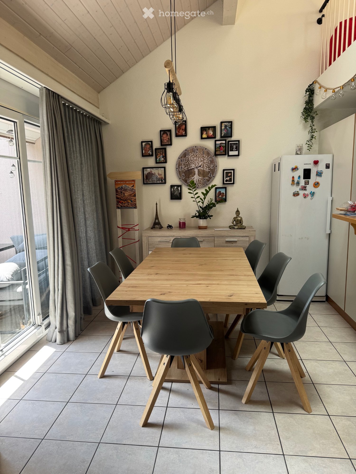 5 rooms apartment