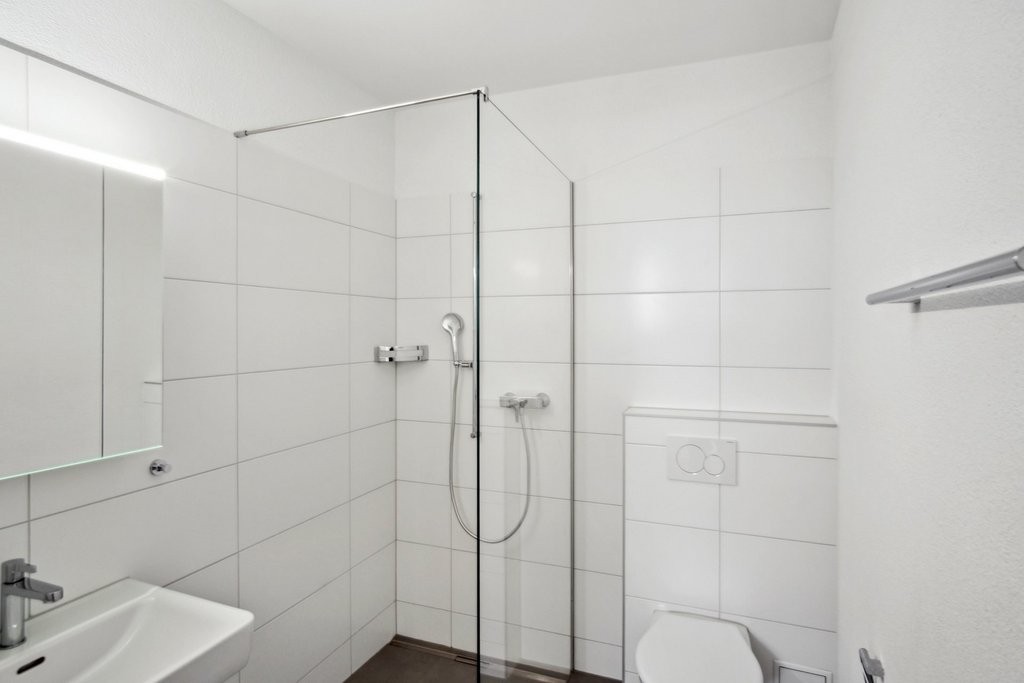 1 room apartment, Foto 2 von 3