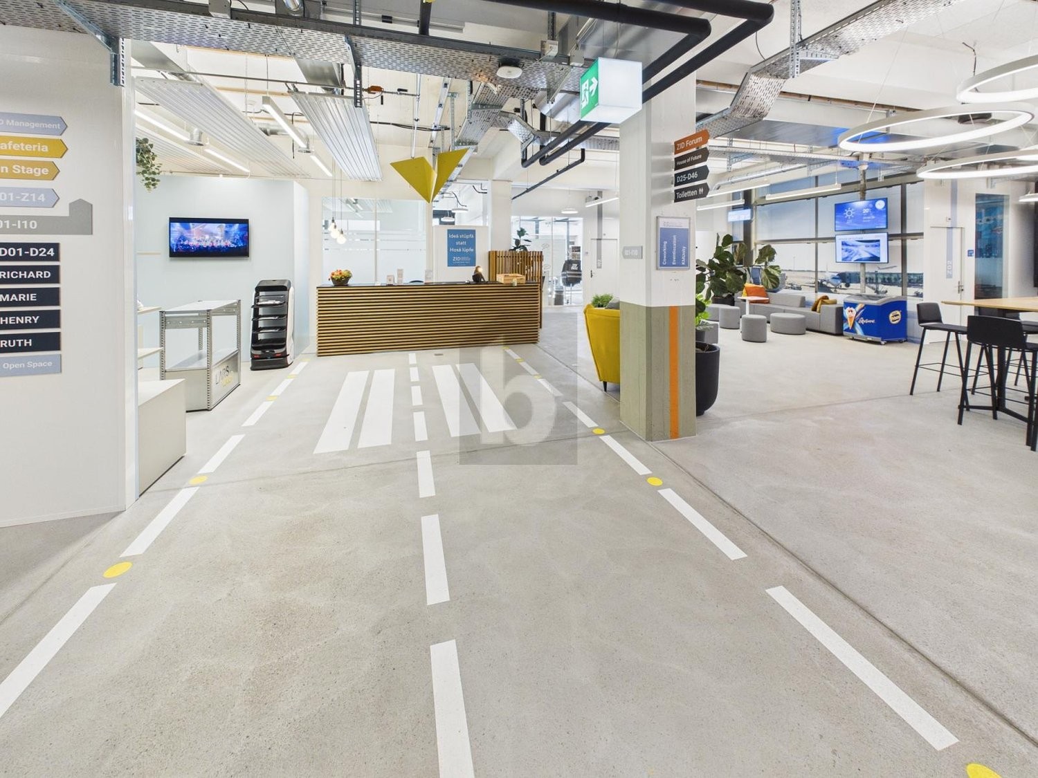 38m² office