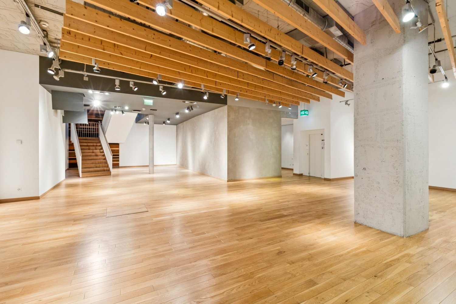 945m² Ladenlokal, Foto 6 von 7
