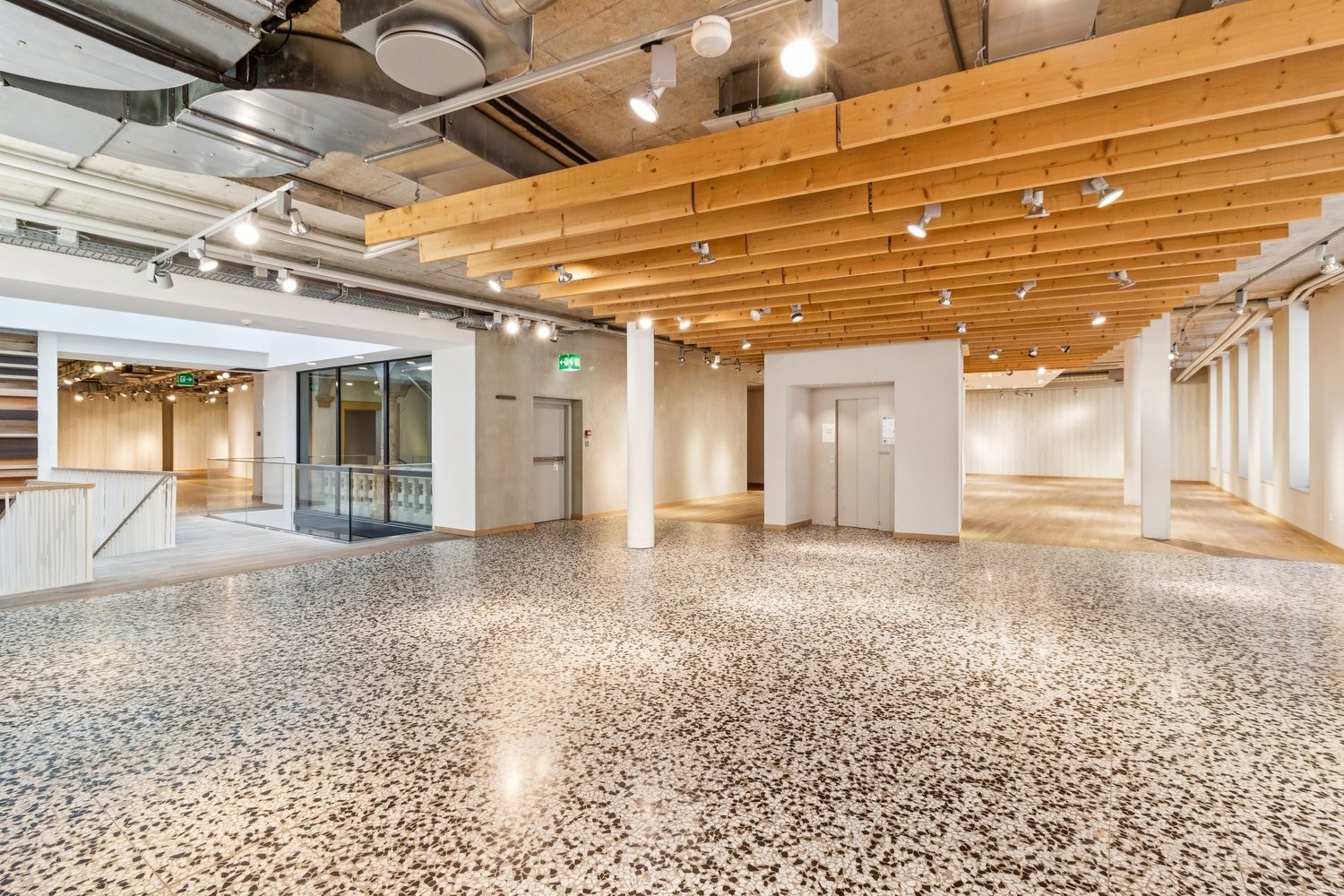 945m² Ladenlokal, Foto 5 von 7