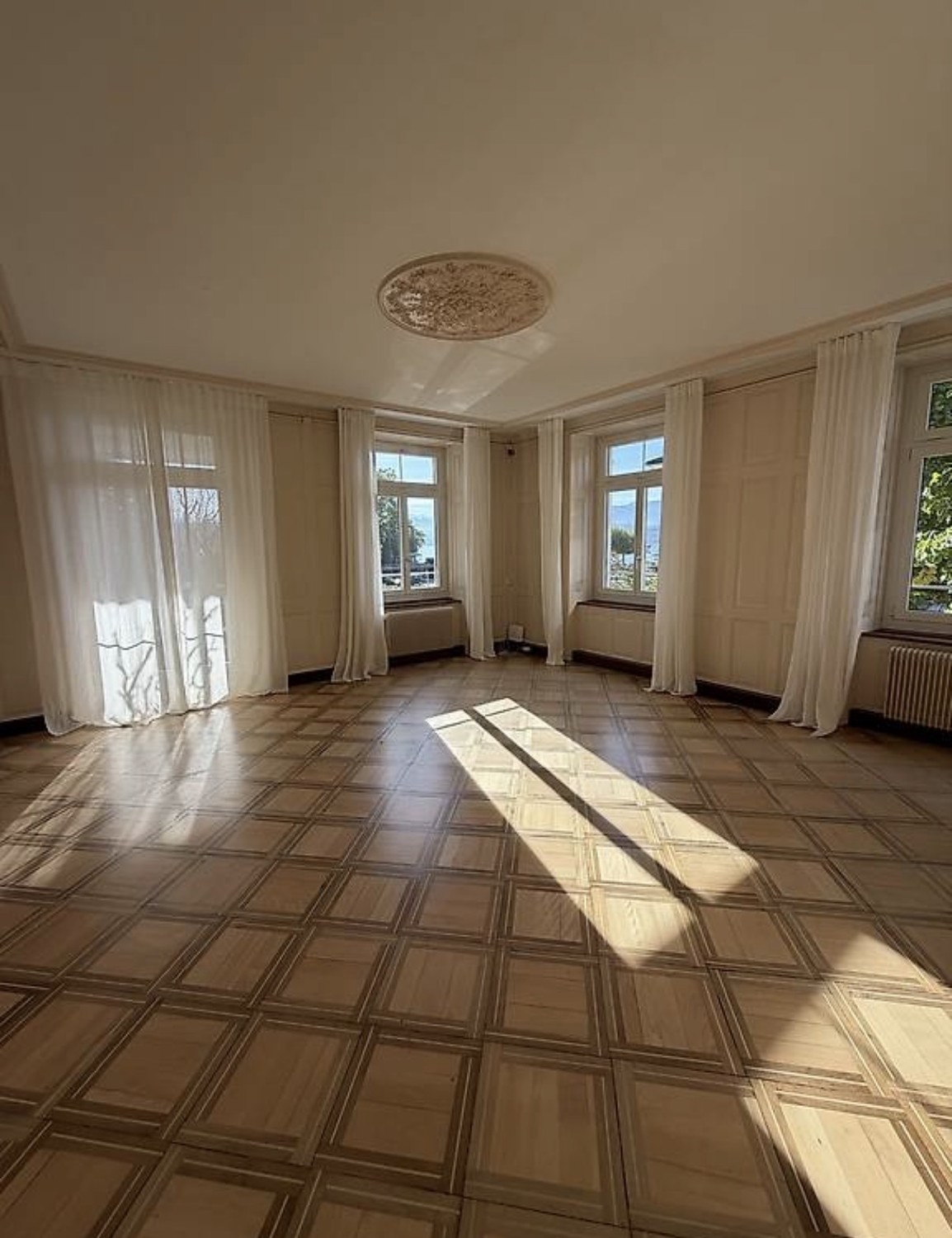 24m² office