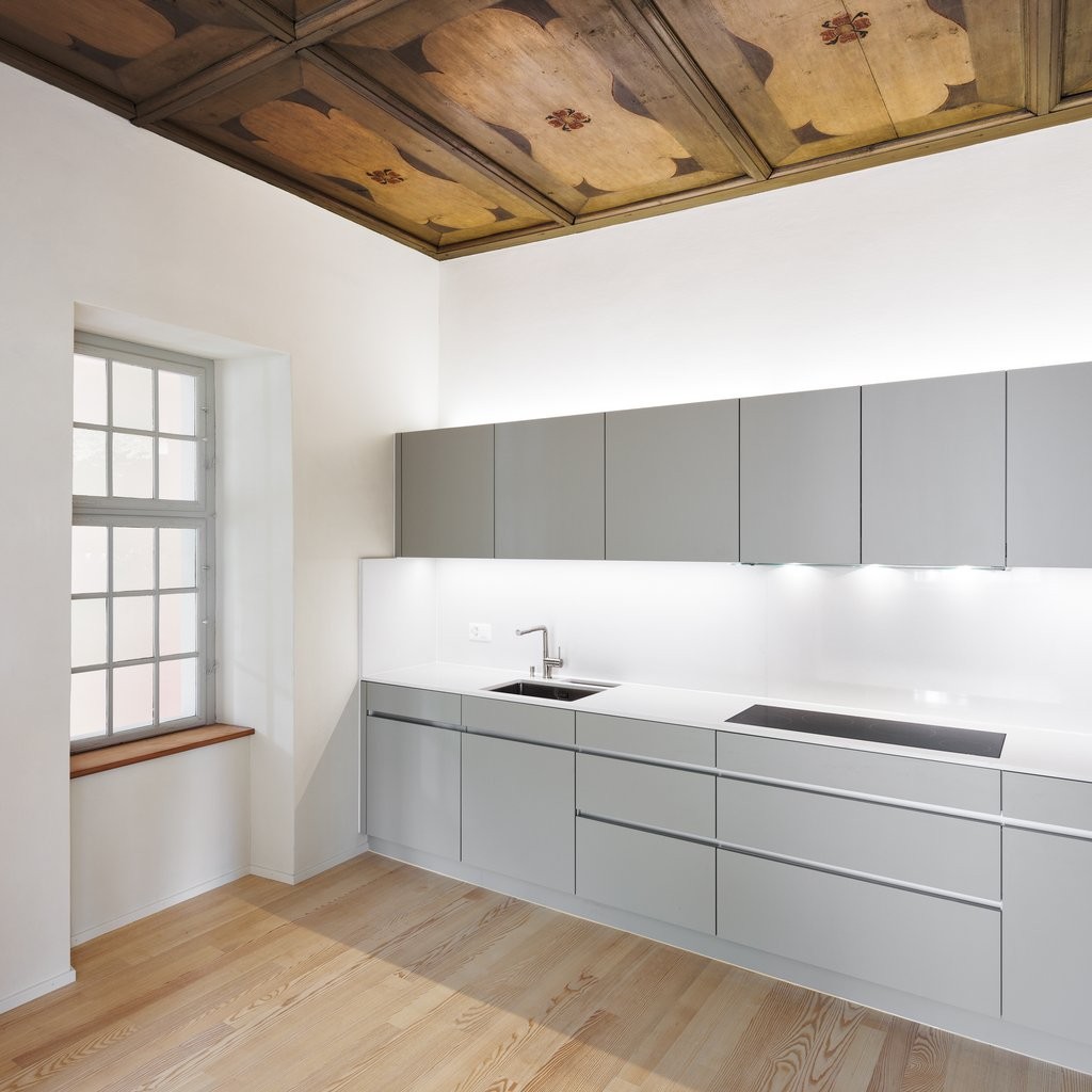 5 rooms apartment