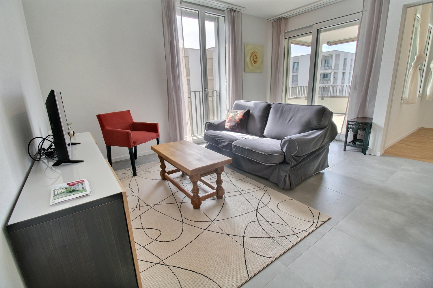 3 ½ Zimmer möblierte Wohnung, Foto 2 von 8