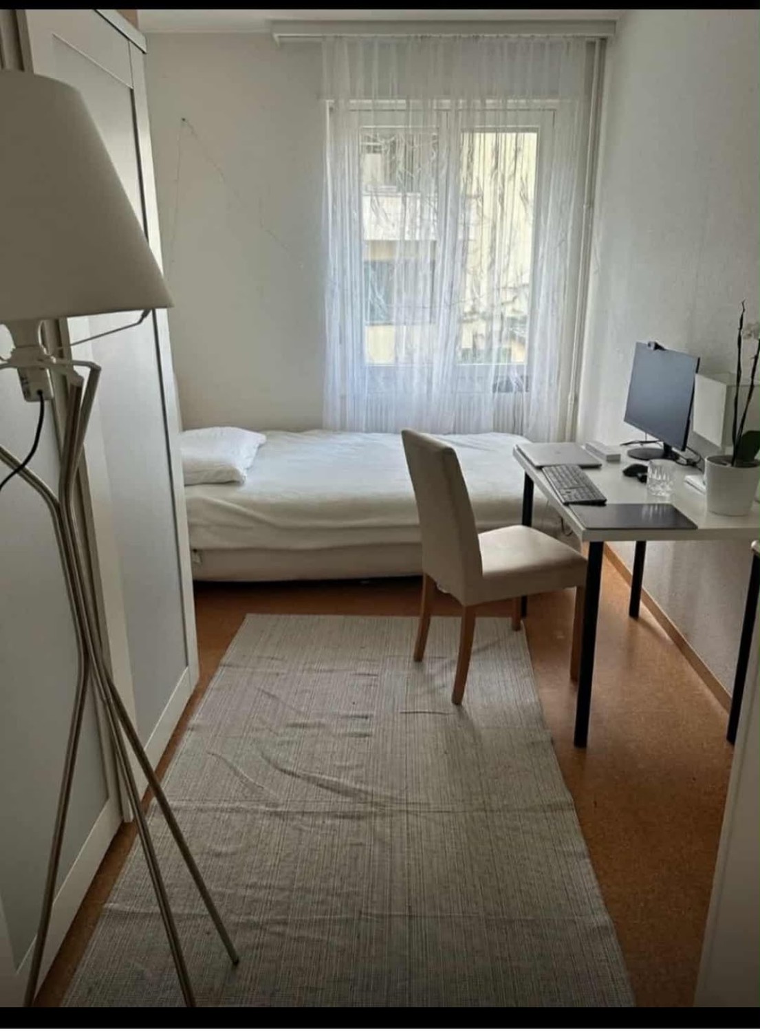 Camera in un appartamento condiviso