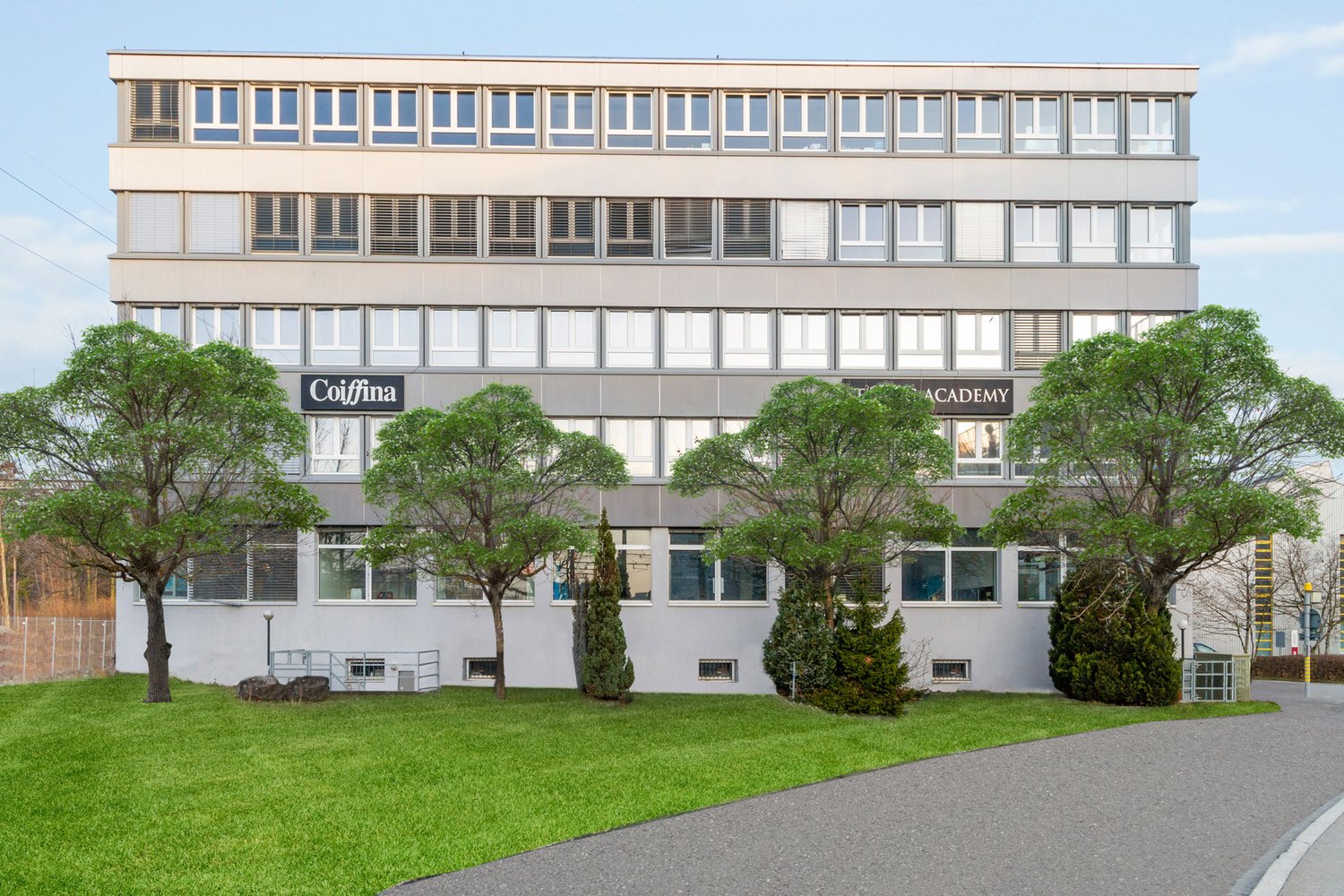 765m² office, Foto 2 von 10