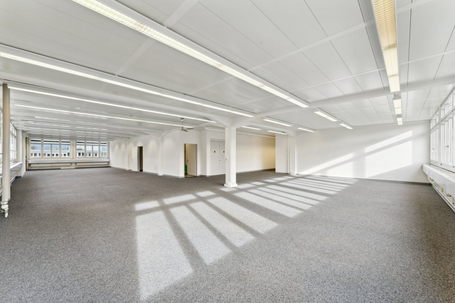300m² office, Foto 2 von 7