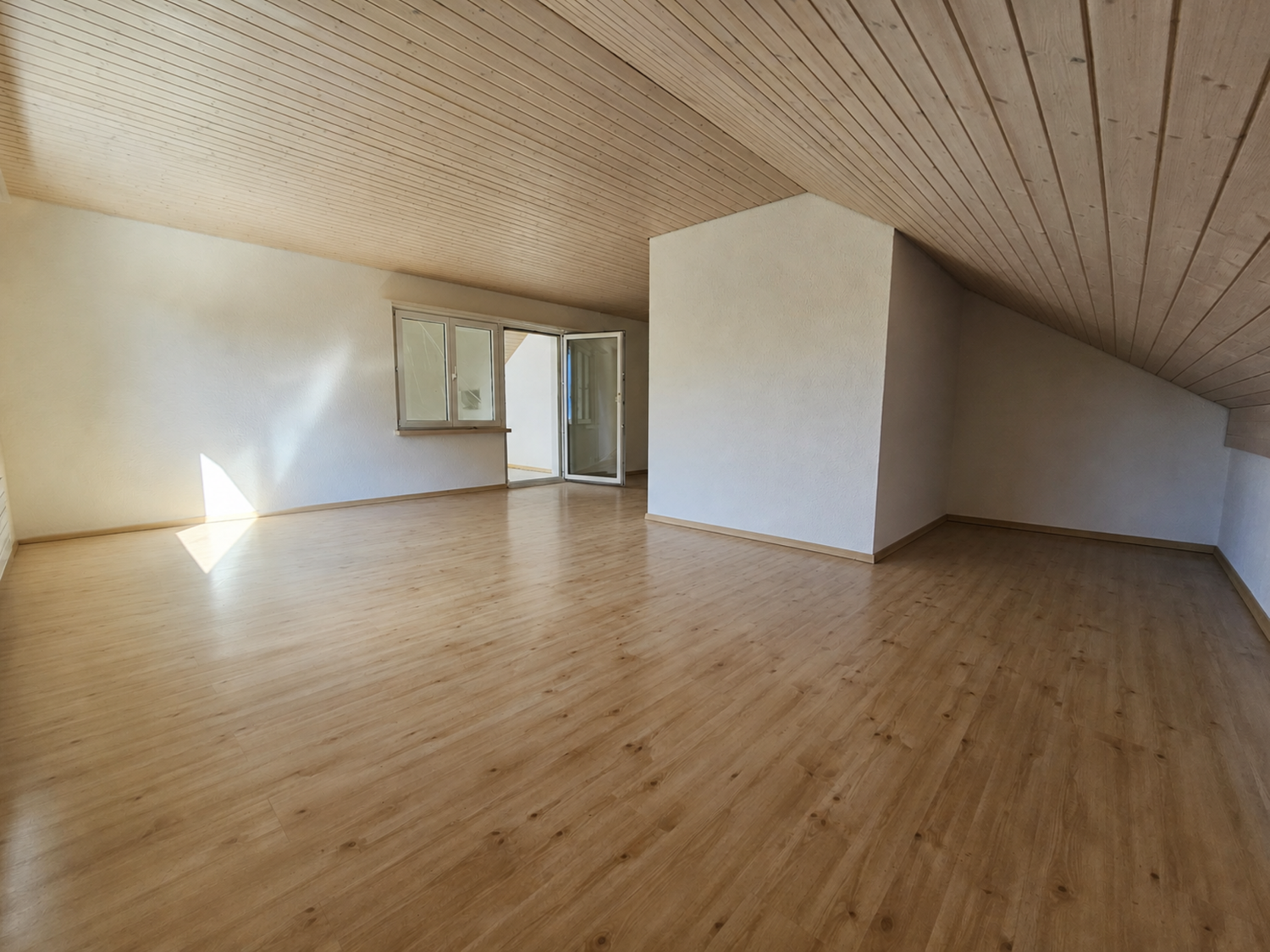 4 rooms apartment, Foto 4 von 10