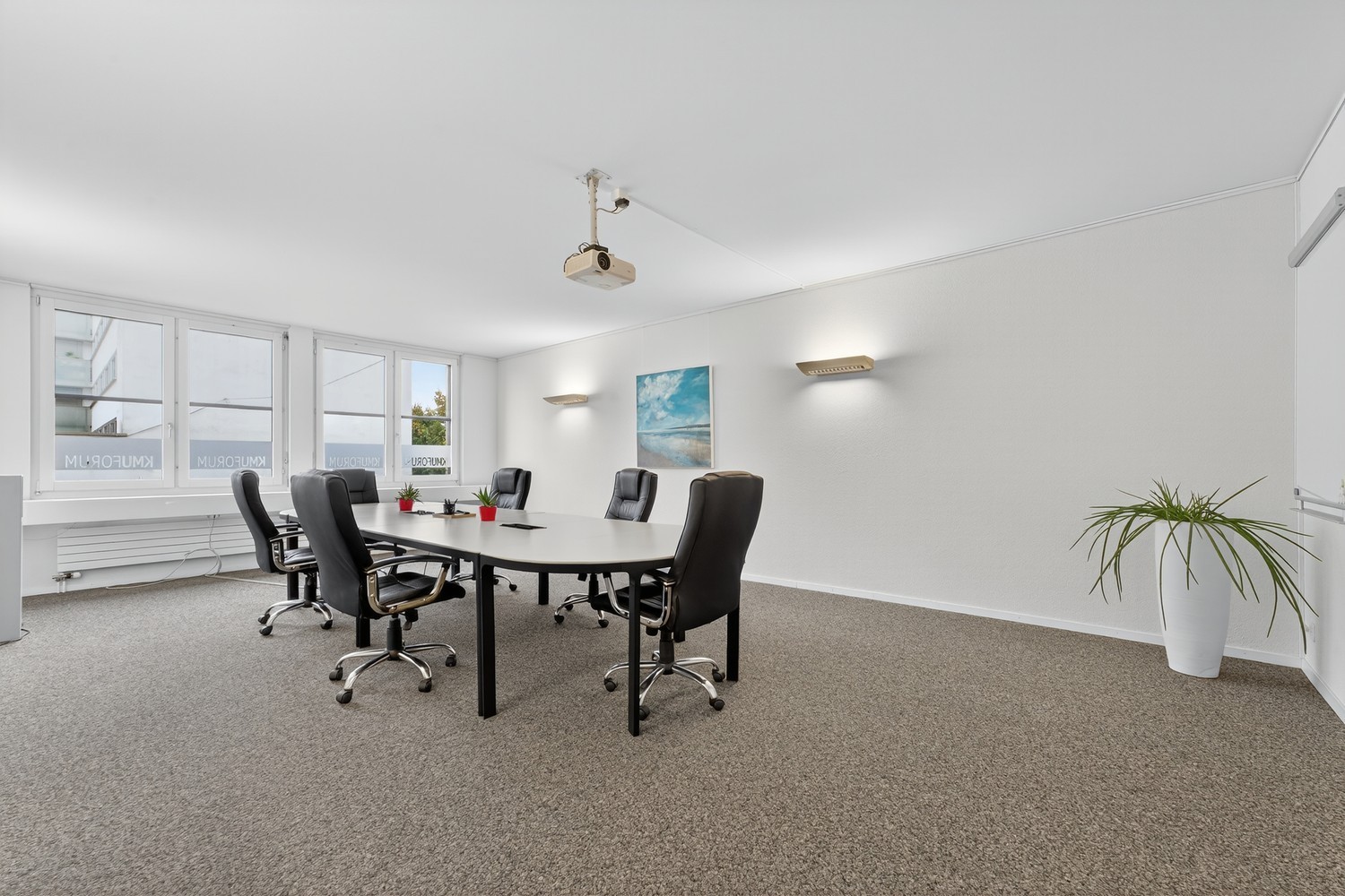 200m² office