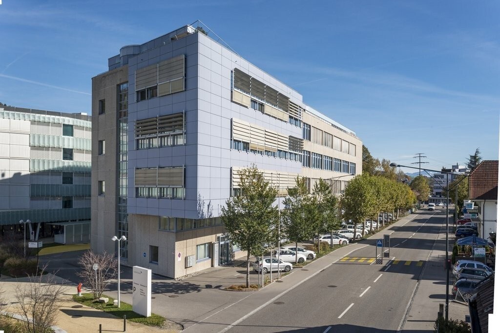 123m² commercial