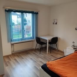 1 room single room, Foto 2 von 5