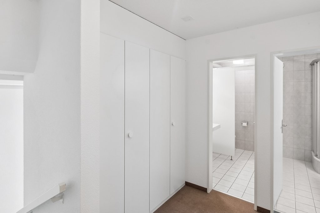 175m² office