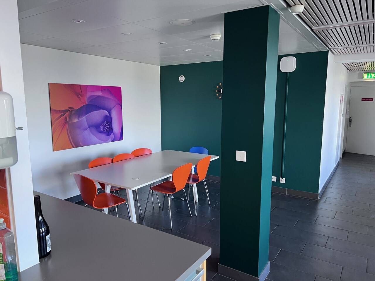 1410m² Büro