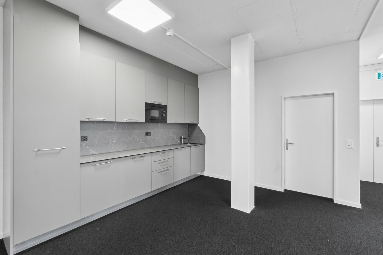 53m² office