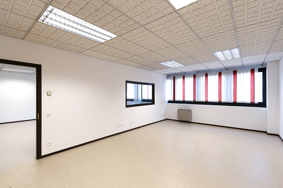 85m² office