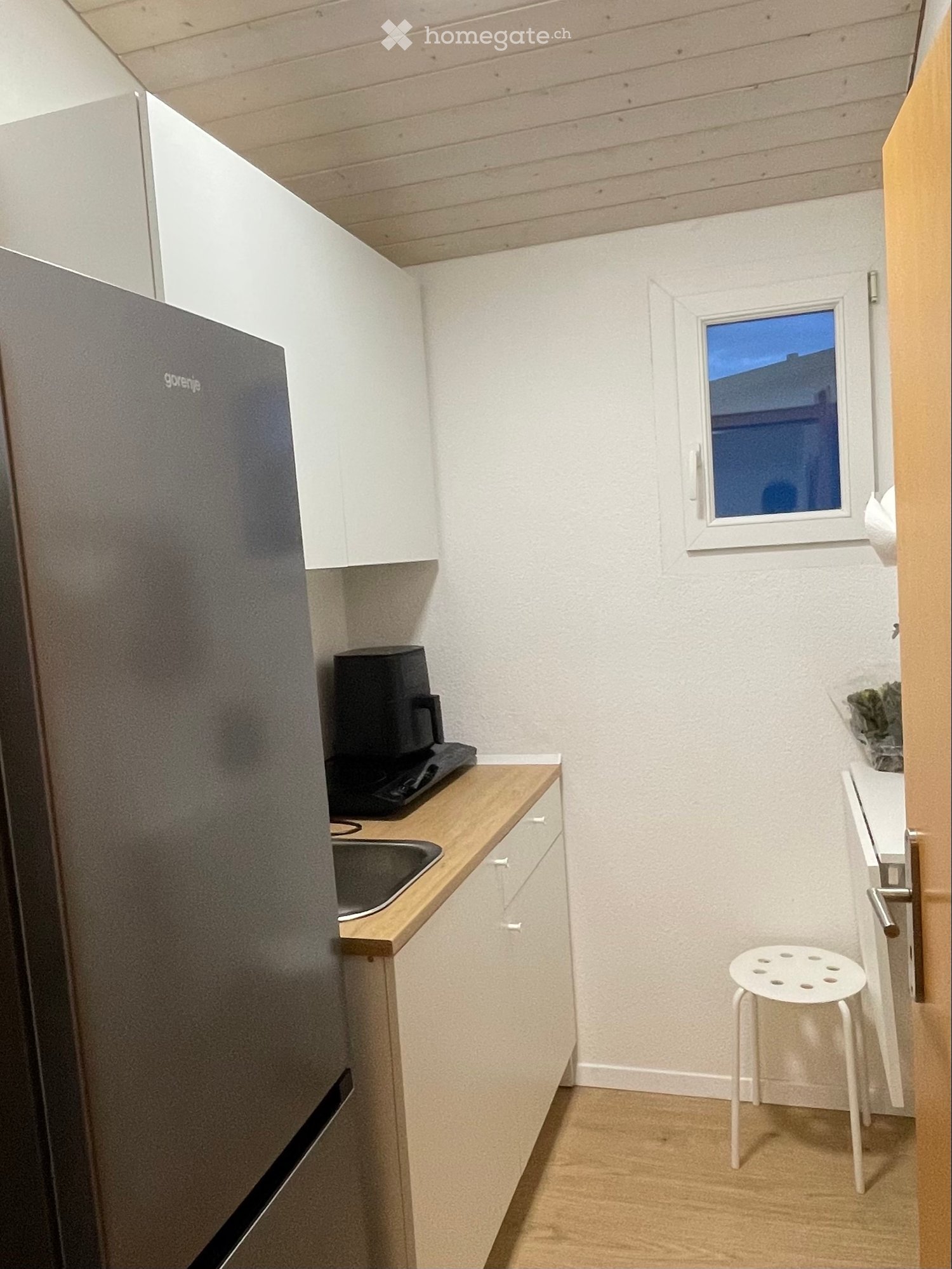 1 room single room
