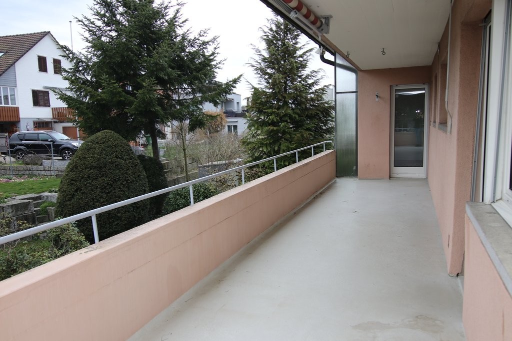 5 rooms apartment