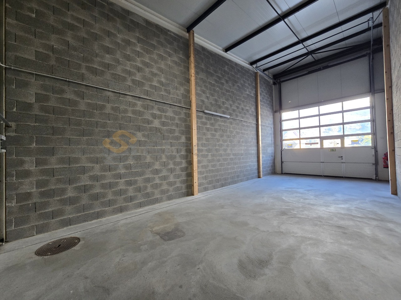 60m² Gewerbe, Foto 3 von 5