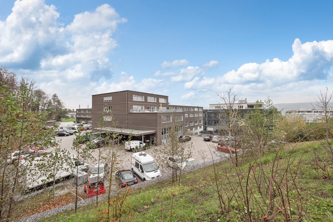 28m² commercial