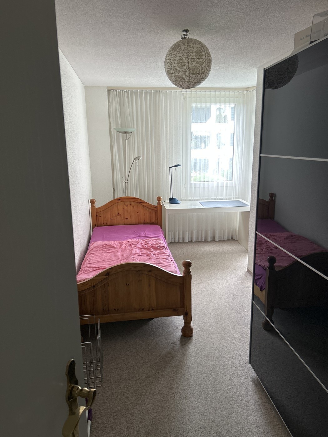 Room in a shared flat, Foto 1 von 6