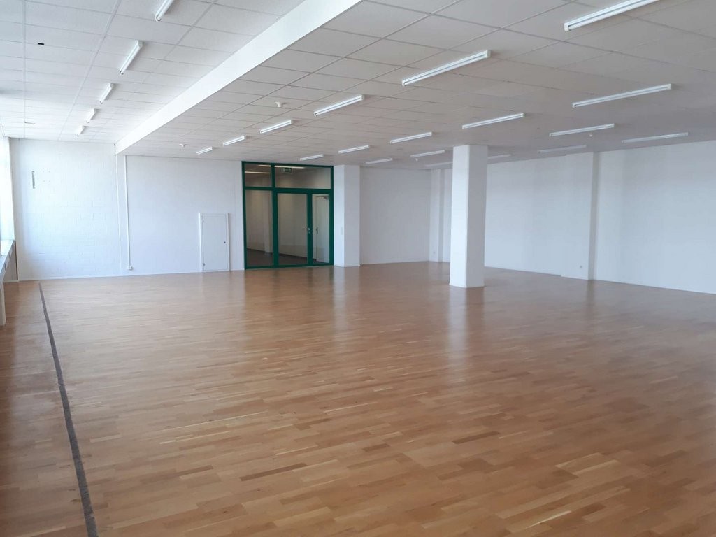 191m² office
