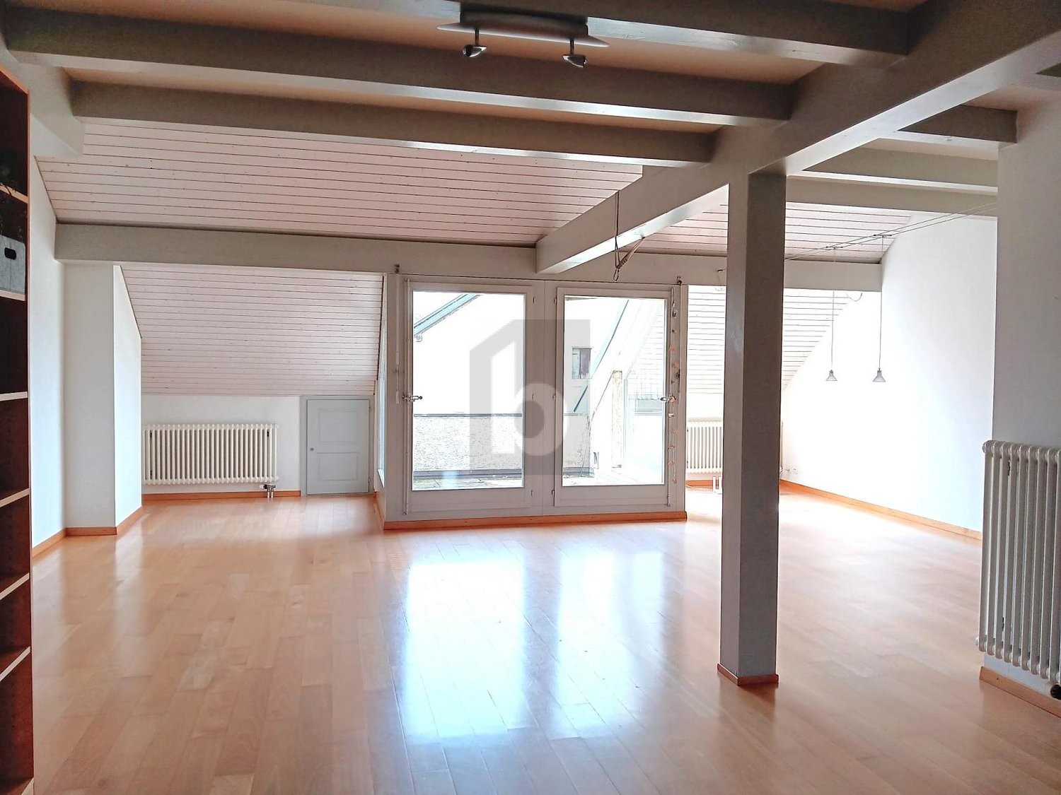 2 ½ Zimmer Dachwohnung, Foto 3 von 4