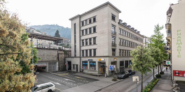125m² office