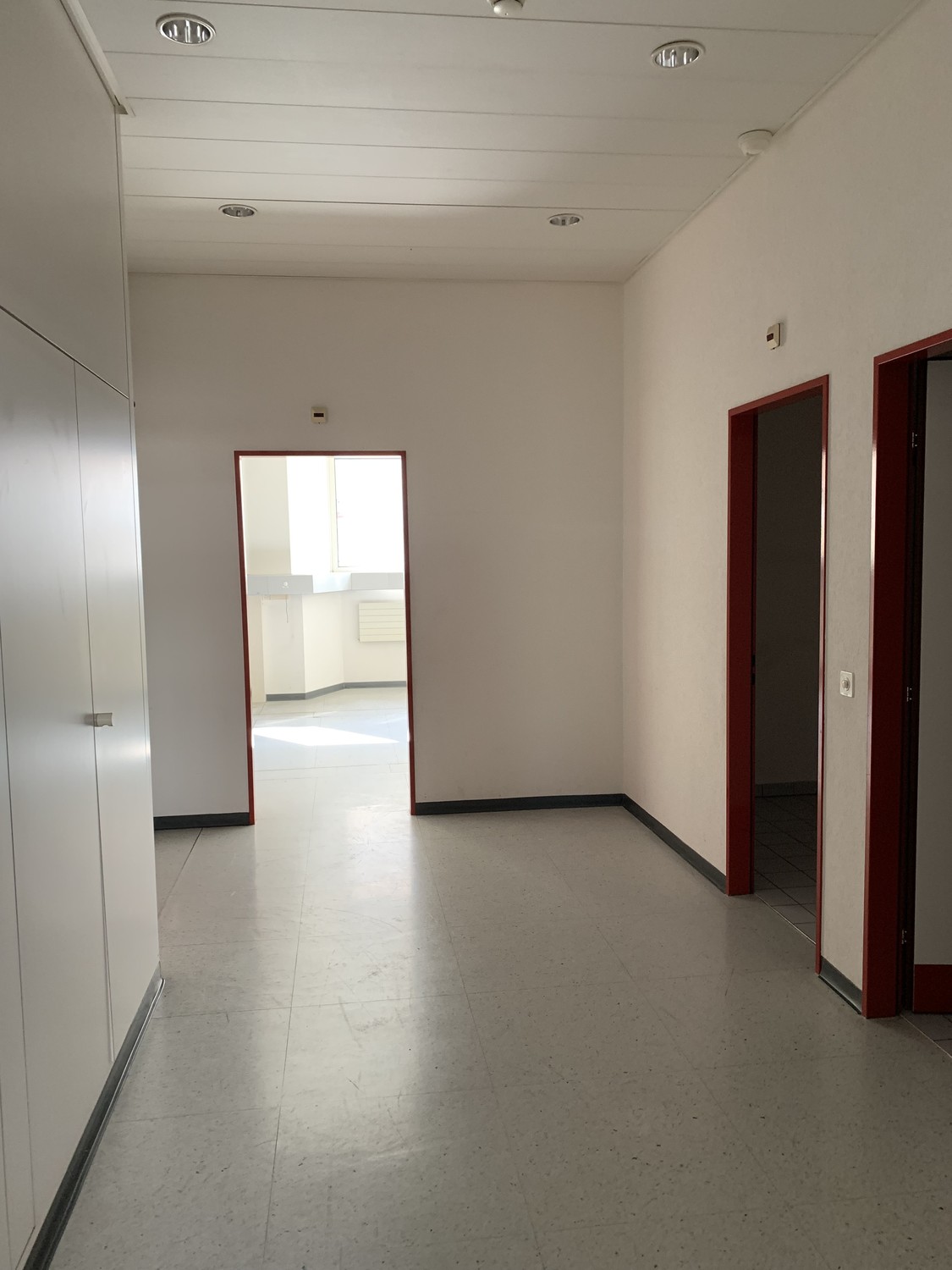 125m² office