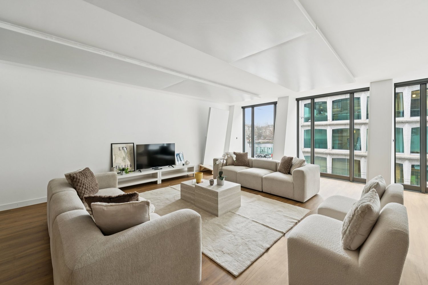 452m² Büro, Foto 6 von 10