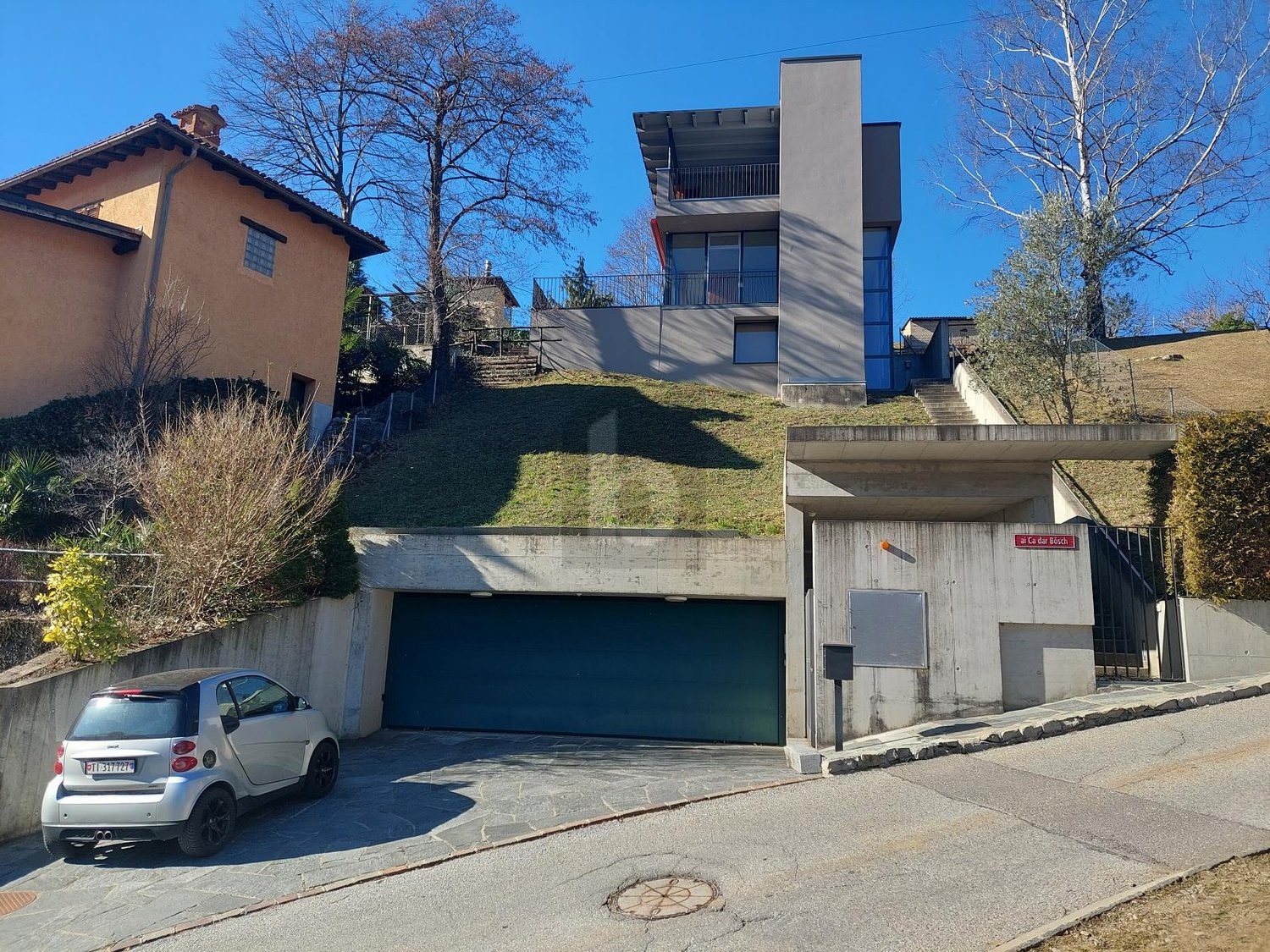 7 ½ Zimmer Villa, Foto 1 von 4