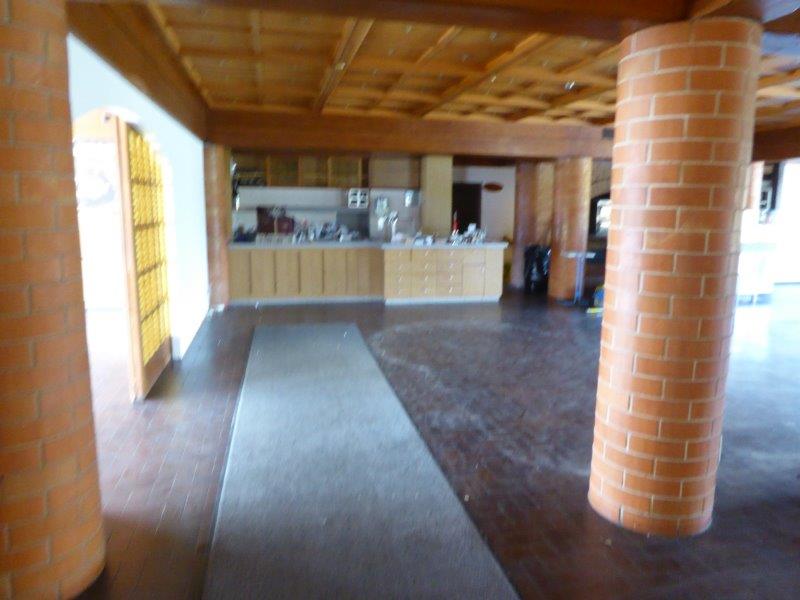 Commercial, Foto 2 von 10