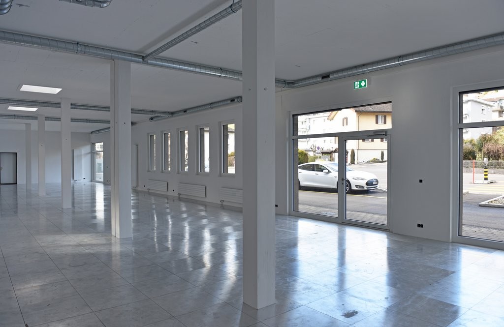 85m² commerciale