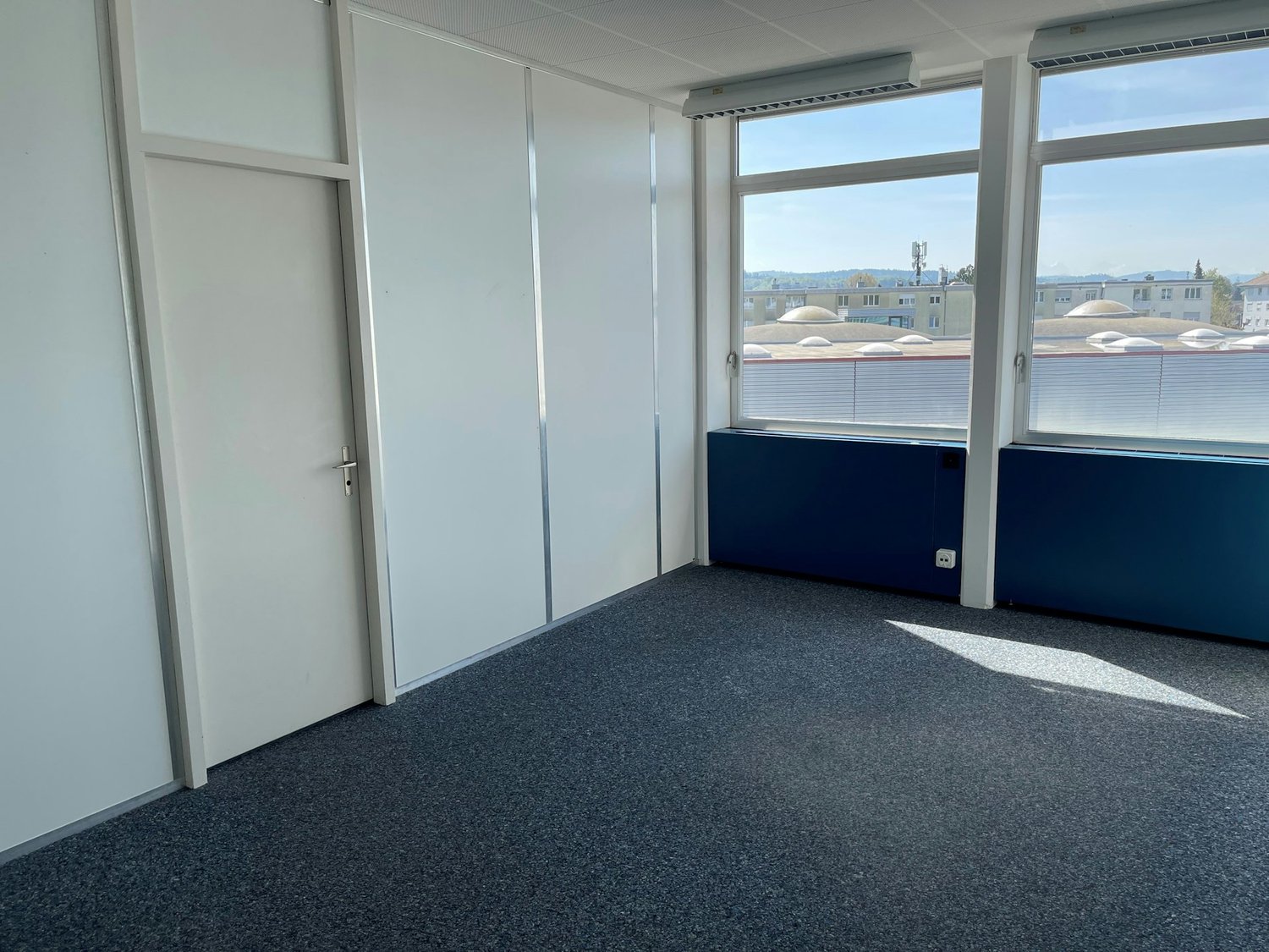 30m² office