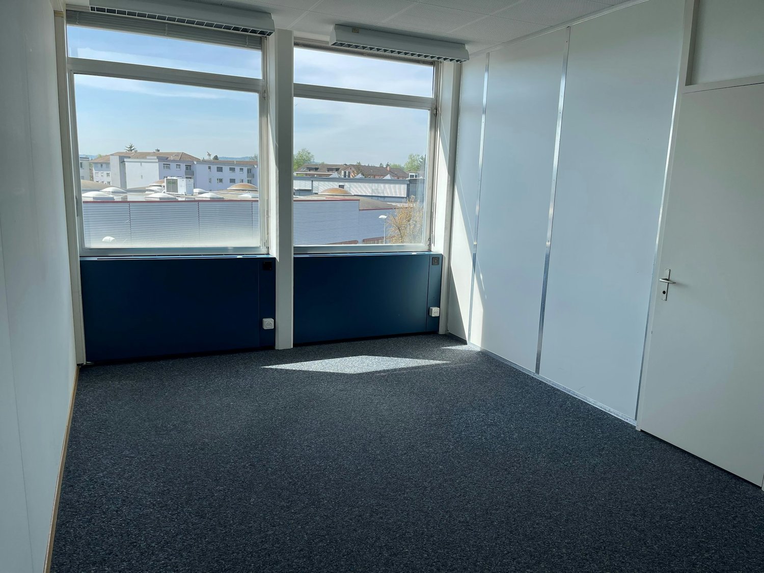 30m² office