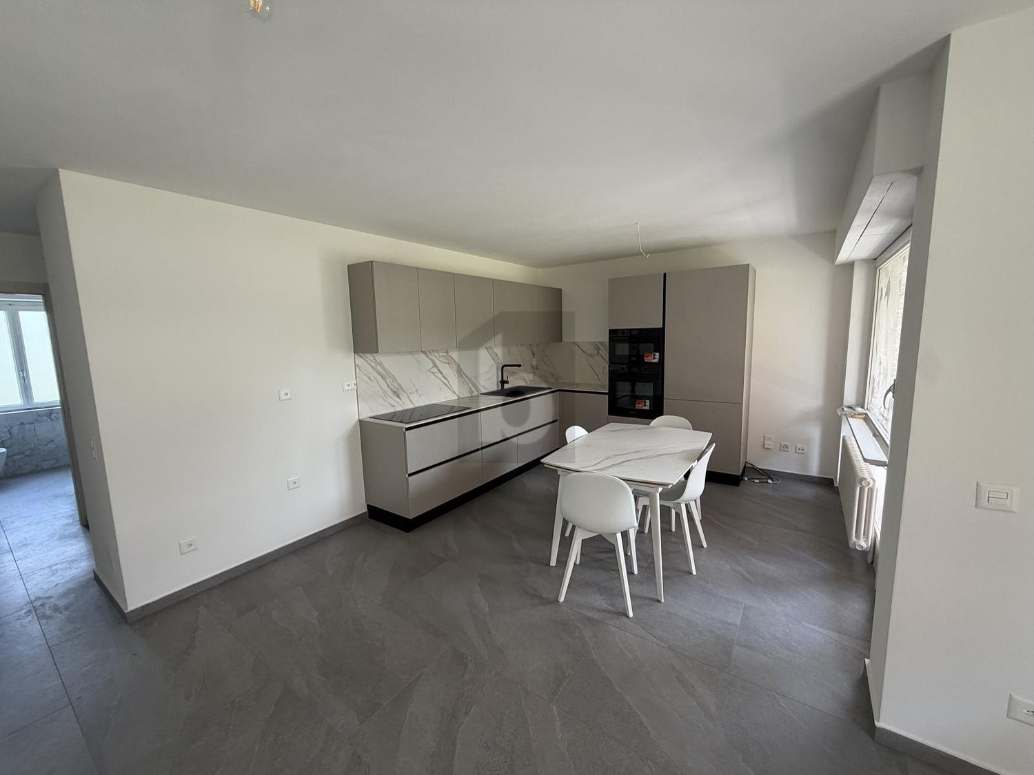 3 ½ Zimmer-Wohnung, Foto 2 von 4